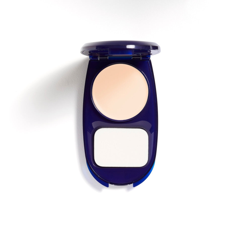 Aquasmooth Compact Foundation in shade 705 Ivory